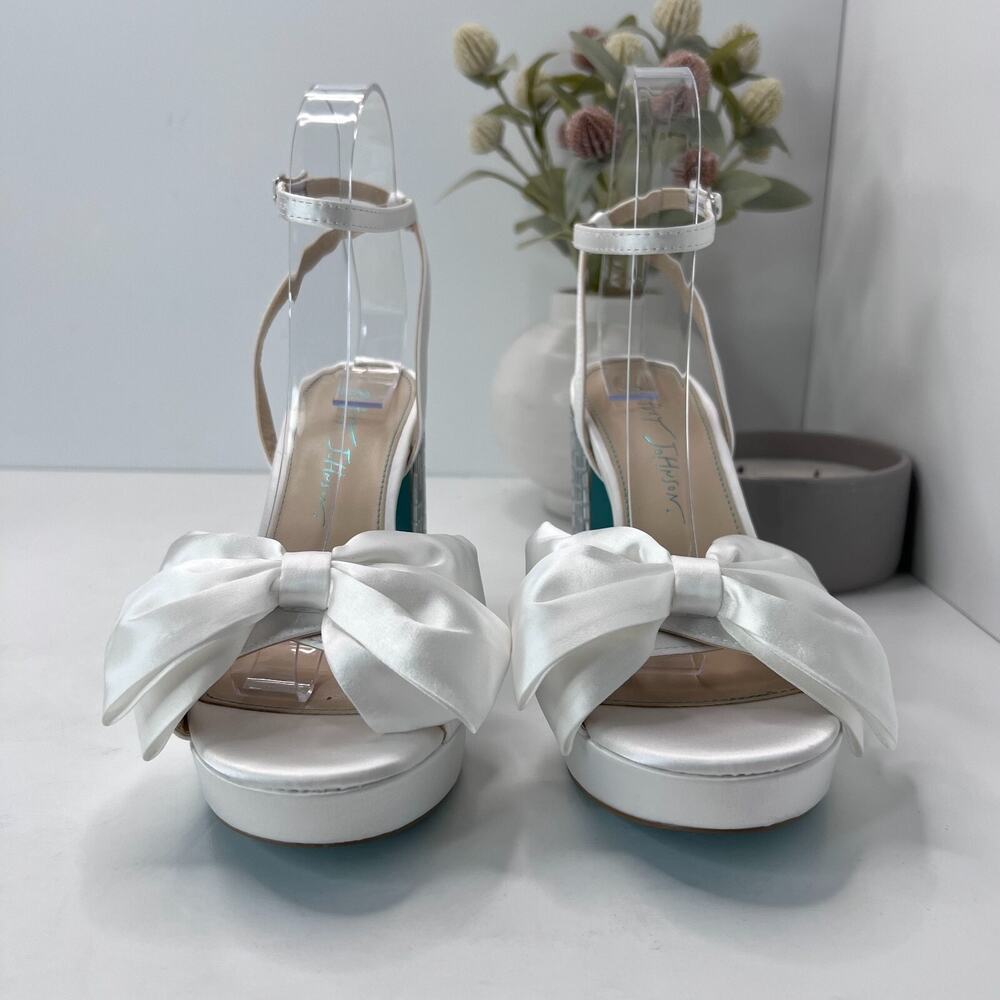 Betsey Johnson White Satin Heels with Silver Block Heel - Picture 2 of 10